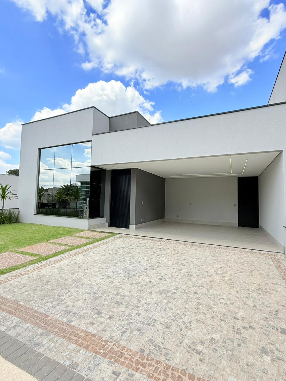 WhatsApp Image 2026-03-17 at 15.25.56 (1)